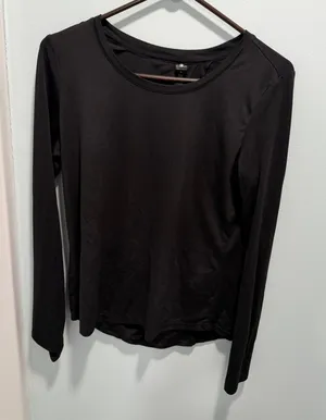 Yogalicious Long Sleeve‎ Top Black Medium Open Back Athleisure Gym Workout thumbnail 1
