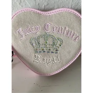 NWT Juicy Couture Kingdom Heart Zip Wristlet Pink Velour Rhinestone Crown Wallet thumbnail 3
