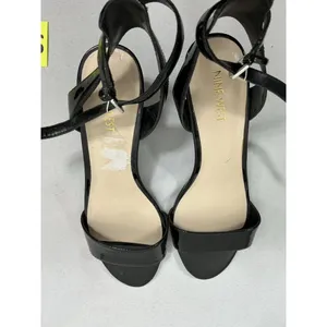 Womans New Nine West Strappy Dress Sandals 8 M Black Open Toe Kitten Heel thumbnail 5