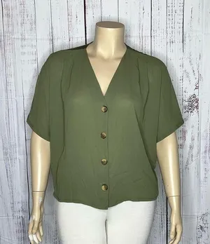 Express NWT Size XL Green Mixed Media Boxy Button Up Blouse Top thumbnail 1
