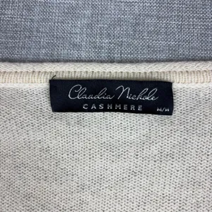 Claudia Nichole Sweater Womens M White Cashmere V Neck 3/4 Sleeve Knit Pullover thumbnail 2