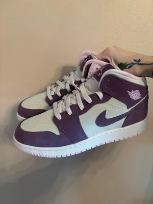Air Jordan 1 Retro Mid GS 'Pro Purple' thumbnail 6