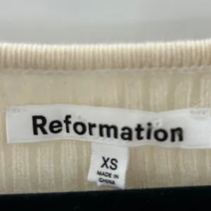 Reformation Hart‎ Cashmere Ribbed V-Neck Sweater Cream XS Blouson Sleeve *FLAW* thumbnail 4