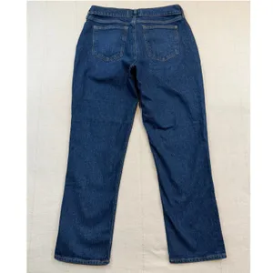NWT‎ Abercrombie & Fitch | The '90s Straight Mid Rise | Women's 31R Curve Love thumbnail 3