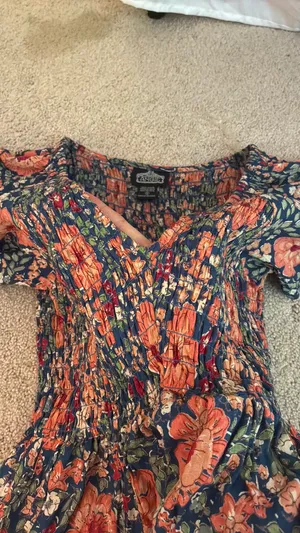 Angie V-neck floral dress thumbnail 3