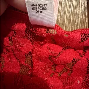 Victoria's Secret Y2K 2001 Scarlet Lace Camisole size small thumbnail 4