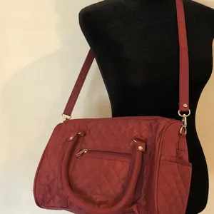 Quilted Burgundy Women’s Carryall Shoulder Bag thumbnail 3