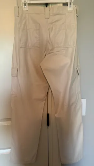American Eagle Outfitters Women Ivory Cargo Pants Stretch Cargo Pockets Reg fit thumbnail 2