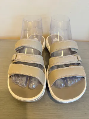 Cloudsteppers by Clark Sandals Adjustable beige brown‎ Slide Women's Sz 6 thumbnail 2