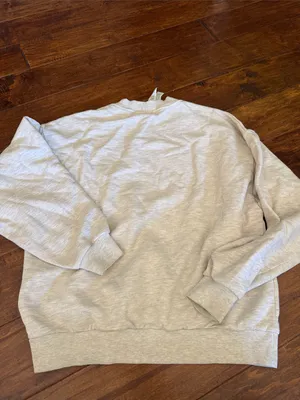 ALO Yoga Women’s Crewneck Sweatshirt thumbnail 4