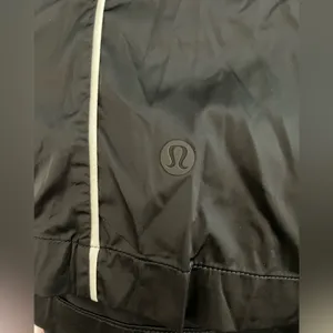 Lululemon NWT Stretch Satin Nylon Super High Rise 5” Black Shorts Size S thumbnail 9