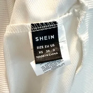 Shein Women’s XS White NYC Graphic Sweatshirt Off Shoulder Times Square Liberty thumbnail 4