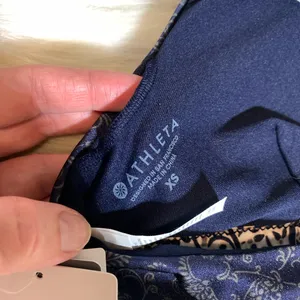 🖤 ATHLETA Aqualuxe Batik Bikini Top‎ thumbnail 7