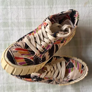 Farm Río Colorful Canvas High-Top Sneakers thumbnail 7