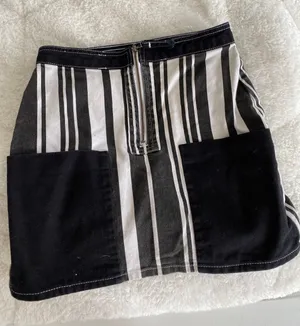 BDG skirt thumbnail 1