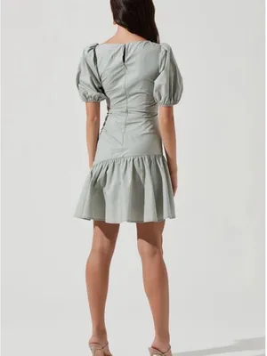 NWT ASTR Mayfair dress in‎ dusty sage cutout puffy sleeve Medium thumbnail 3