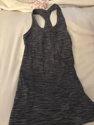 Lululemon Tank thumbnail 2
