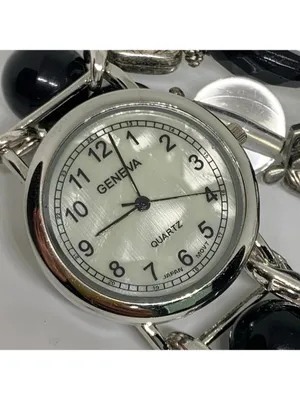 Geneva women’s beaded bracelet watch silver tone 33mm mop dial Quartz running thumbnail 2