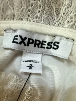 Express White Lace Ruffle Trim Sleeveless Blouse Top Small Nwt B-1 thumbnail 3