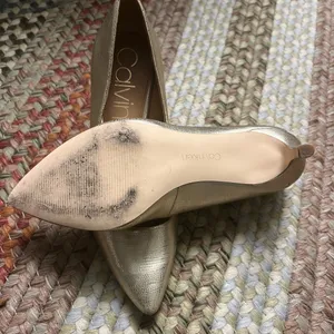 Calvin Klein Kirstin Gold 3 inch heels size 7 thumbnail 5