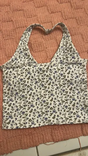 Hollister Hillier floral halter top thumbnail 3