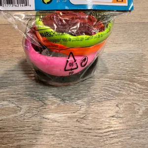 Forum Novelties NWT 80s To The Maxx‎ Deluxe Bangle Bracelets Set of Four Neon Color thumbnail 4