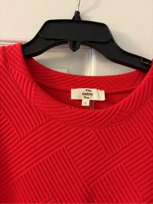 entro Red Textured Crewneck Shift Top thumbnail 2