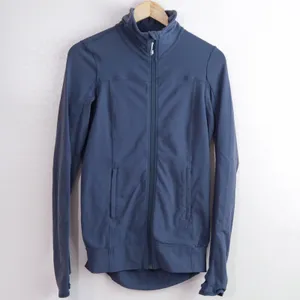 Lululemon Tadasana Get Started Mesh Back‎ Jacket Light Gray Women's 4 Thumbholes thumbnail 2