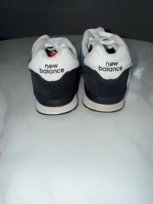 New Balance unisex Navy & Green Sneakers with White Accents thumbnail 3