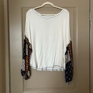 Boutique Waffle shirt with patterned sleeves thumbnail 1