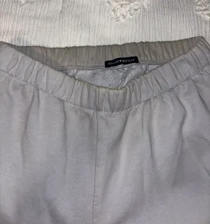 Brandy Melville Sweatpants thumbnail 4