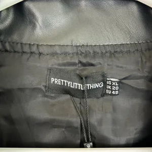 NWT PrettyLittleThing Black Faux Leather PU Biker/Moto Jacket Plus Size XL thumbnail 11