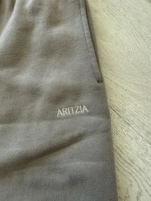 Aritzia Sweatpants thumbnail 2