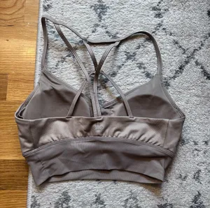 Alo Yoga Airlift Sports Bra thumbnail 3