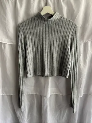 Cropped Sweater thumbnail 1