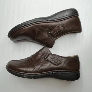 CLARKS Loafers Comfort Slip On Shoes Womens Artisan Unstructured Brown Leather 7 thumbnail 1
