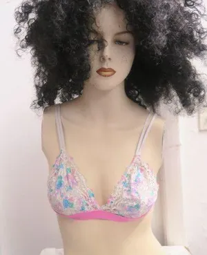 PINK Victoria's Secret lace trimmed triangle bra in white and pink size medium. thumbnail 1