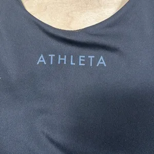 NWT Athleta Conscious Crop Train Sz L thumbnail 2