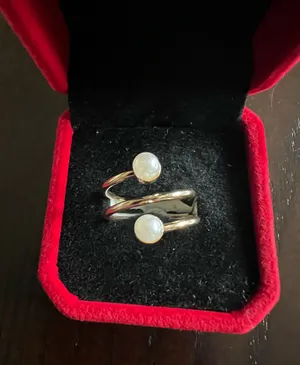 Gorgeous Golden Embellished Ring Size 7 Gold thumbnail 1