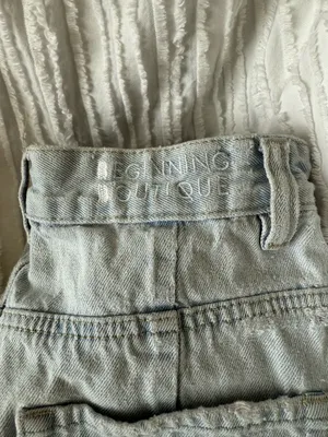 Beginning Boutique Light Wash Denim Ripped Jeans thumbnail 4