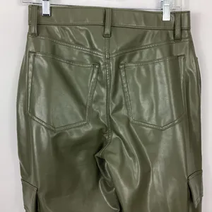 Abercrombie & Fitch The 90's Relaxed High Rise Cargo Vegan Leather Pants Size 6 thumbnail 6