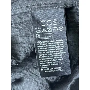 COS Seersucker Boxy Minimalist Half Sleeve Button Up Top Size Small Casual thumbnail 6