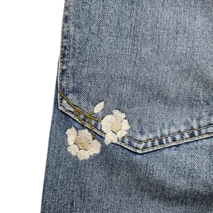 7 For All Mankind Easy Straight Floral Embroidered Denim Jeans Womens 26 thumbnail 12