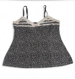 Marilyn Monroe Floral Lace Trim Cami Top thumbnail 1