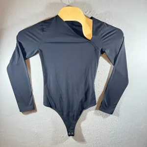 1012|Abercrombie & Fitch Soft AF Asymmetrical Long Sleeve Bodysuit Black Women S thumbnail 1
