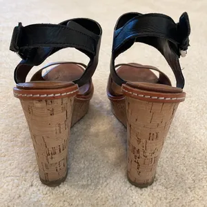 DOLCE VITA Janna two-tone wedge sandals SZ 8.5 thumbnail 3