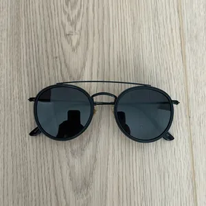 Princess Polly Black Aviator Sunglasses thumbnail 2