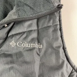 Columbia Vest Womens XS Black Quilted Puffer Full Zip Snaps Fleece Lined Pockets thumbnail 3