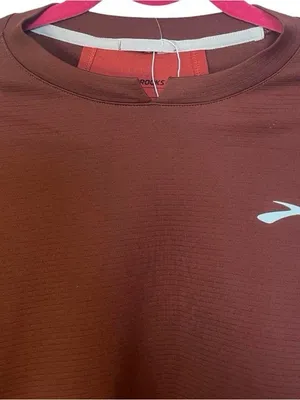 Brooks Run Within Sweatshirt Run Raisin Copper NWOT Small thumbnail 6