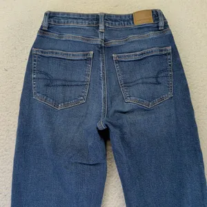 American Eagle Mom Jeans Womens 2 Regular Blue High Rise‎ Tapered Stretch Denim thumbnail 8